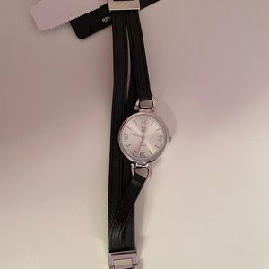 New York & Company Watch